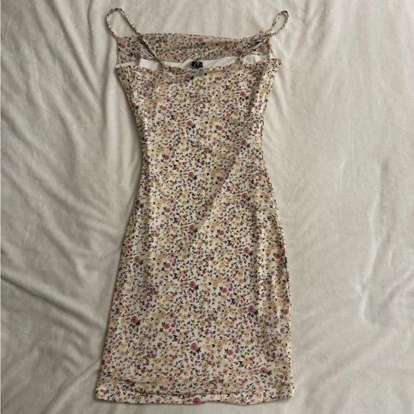 Floral Print Women's Bodycon Dress - Picture 3 of 5